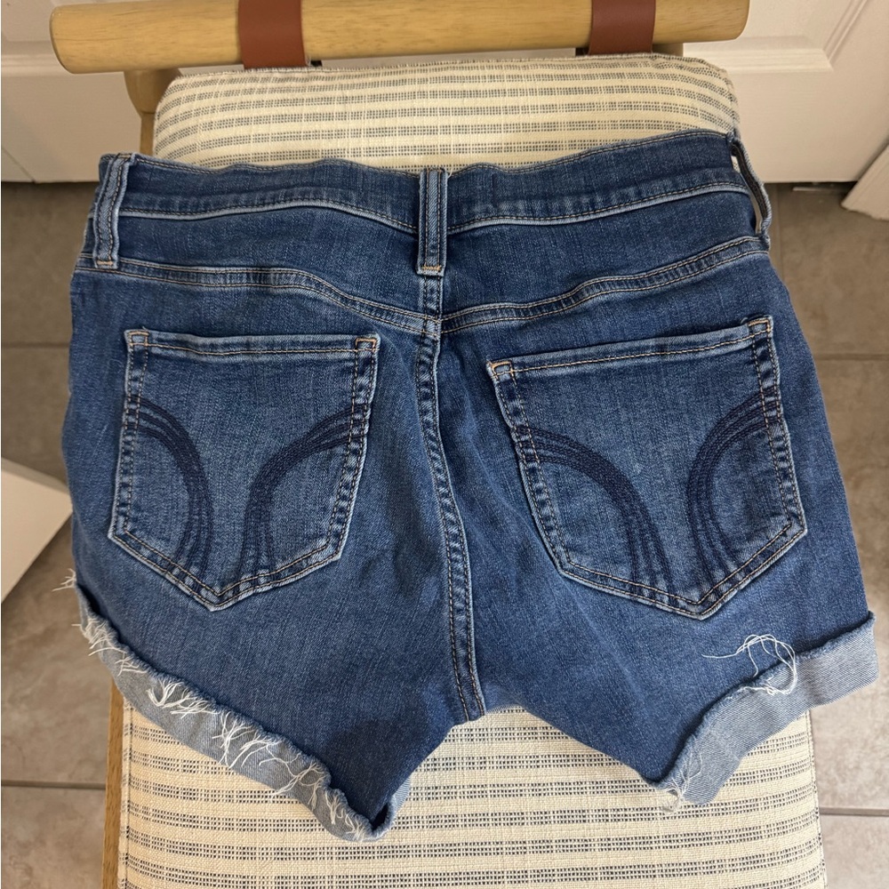 Hollister Mid Rise Dark Wash Denim Shorts